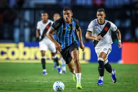 Três jogadores antecipam retorno no Grêmio