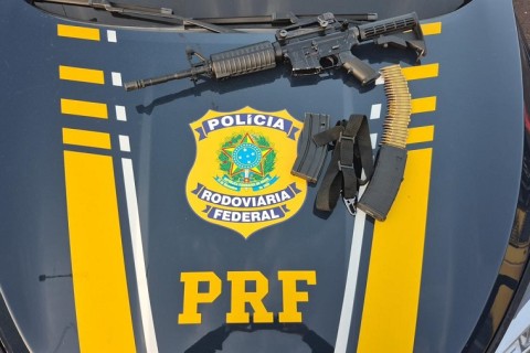 Gaúcho é pego entrando no estado com um fuzil e munição calibre 5.56