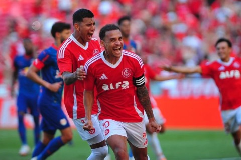 Inter vence o Bragantino no Beira-Rio e se salva do rebaixamento em tarde com garra de Abel