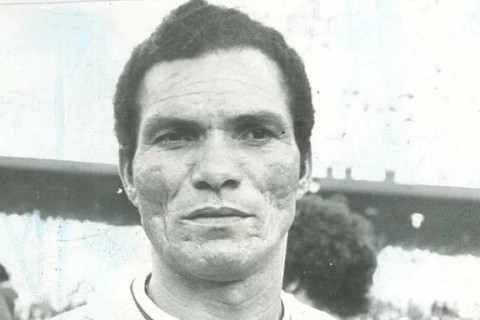 Ídolo do Inter, Manga morre aos 88 anos
