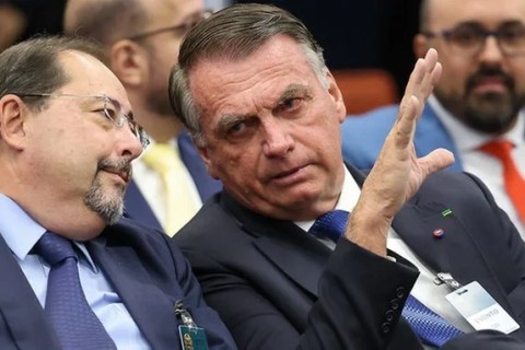 STF decide tornar Bolsonaro réu por tentativa de golpe