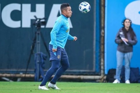 Grêmio não vai pagar multa para escalar Marlon contra o Cruzeiro; confira o valor