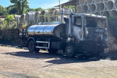 Morre motorista do caminhão carregado com piche que incendiou no Bairro Olarias, em Lajeado