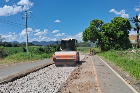 Obra de pavimentação da ERS-129 se aproxima dos 60% de conclusão