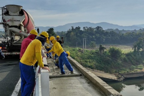 Obras na ponte da ERS-130 geram bloqueios temporários