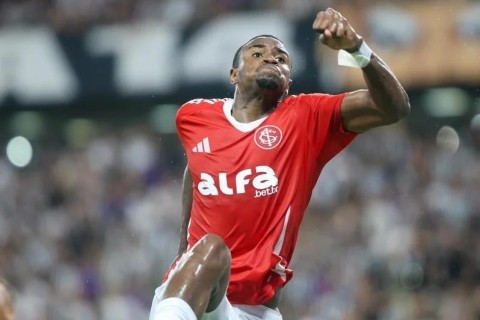 Ricardo Mathias vive noite de herói e garante vitória do Inter em jogo decisivo contra o Ceará