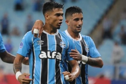 Grêmio vence o Atlético Grau, mas não convence e recebe vaias na Arena