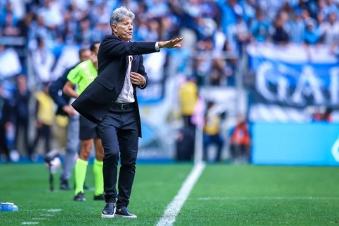 Após reunião com a direção, Renato mantém esperança do Grêmio seguir na Série A: "A cada rodada fica mais difícil"