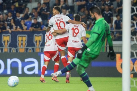 Inter joga pouco e não consegue mais que um empate contra o Remo