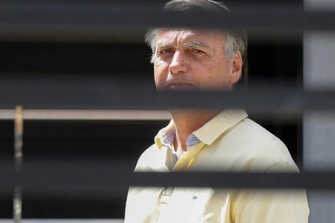 PF: Bolsonaro precisa de cuidados, mas pode ficar preso