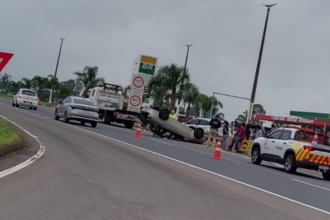 Vítimas de capotamento em Fazenda Vilanova são atendidas e liberadas do HBB