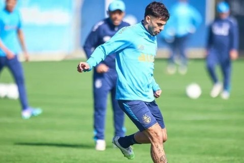 Volante emprestado pelo Grêmio sofre grave lesão nos Estados Unidos