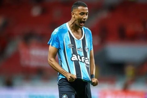 De ânimo renovado, Grêmio recebe o Botafogo em duelo atrasado do Brasileirão