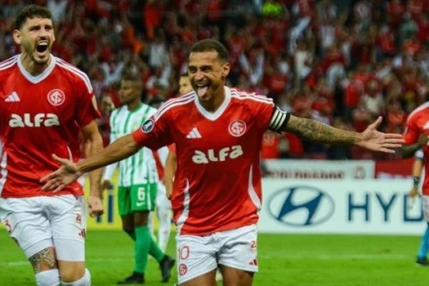 Inter goleia Atlético Nacional com três de Alan Patrick e lidera grupo na Libertadores