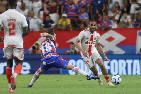 Roger comemora o ponto conquistado pelo Inter e fala em ‘objetivo alcançado’