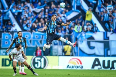 Volta de titular diminui mistério no lado do Grêmio