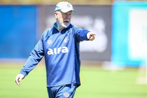 Mano encaminha time do Grêmio para enfrentar o São Paulo