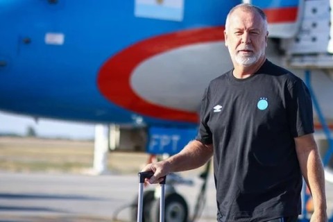 Na reestreia de Mano Menezes, Grêmio visita o Godoy Cruz em duelo decisivo pela Sul-Americana