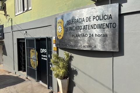 Adolescente é acusado de tentar asfixiar a mãe durante agressão em Estrela