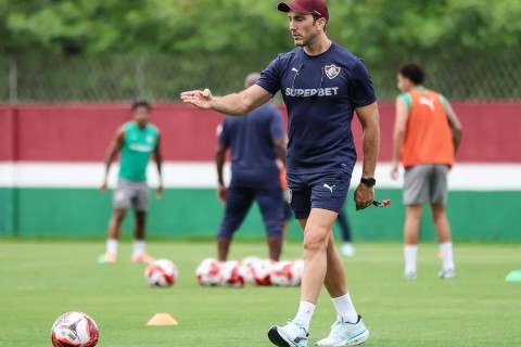 Inter embretado para substituir Pezzolano