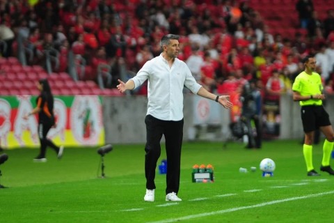 Pezzolano considera empate com o Remo o “golpe mais duro” no Inter do Brasileirão