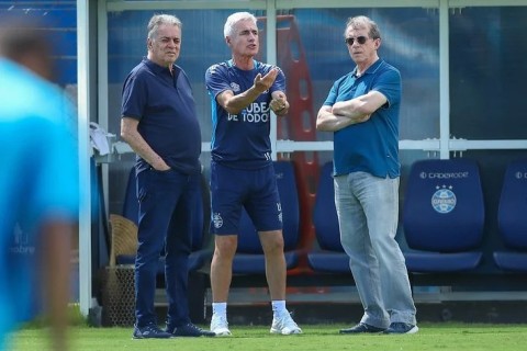 Grêmio tem um ‘cobertor curto' dentro e fora de campo