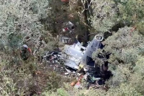 Destroços de helicóptero com cantor Rick são encontrados; ele e mais quatro pessoas morreram