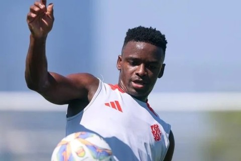Carbonero volta a treinar e pode reforçar o Inter já contra o Corinthians